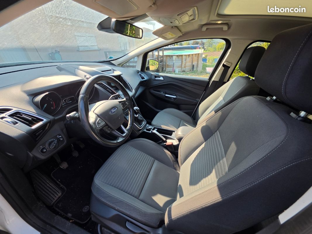 Ford C-Max Titanium Diesel – 2017 – 129 000 km – Très bien équipée – 9 490 (image 3)