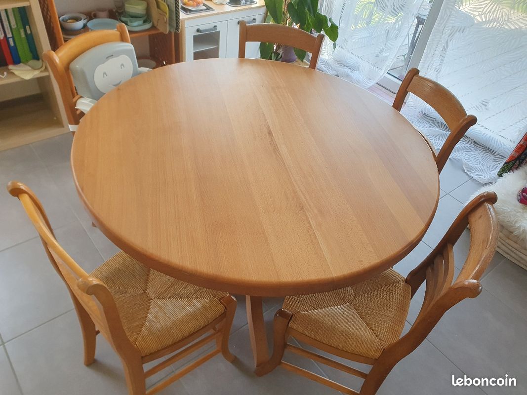 Très belle table ronde chêne massif cirée (image 2)