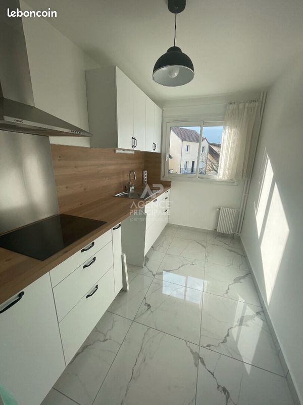 Appartement 4 pièces 73 m² · à Poissy · 73 m² · 1 395 €/mois