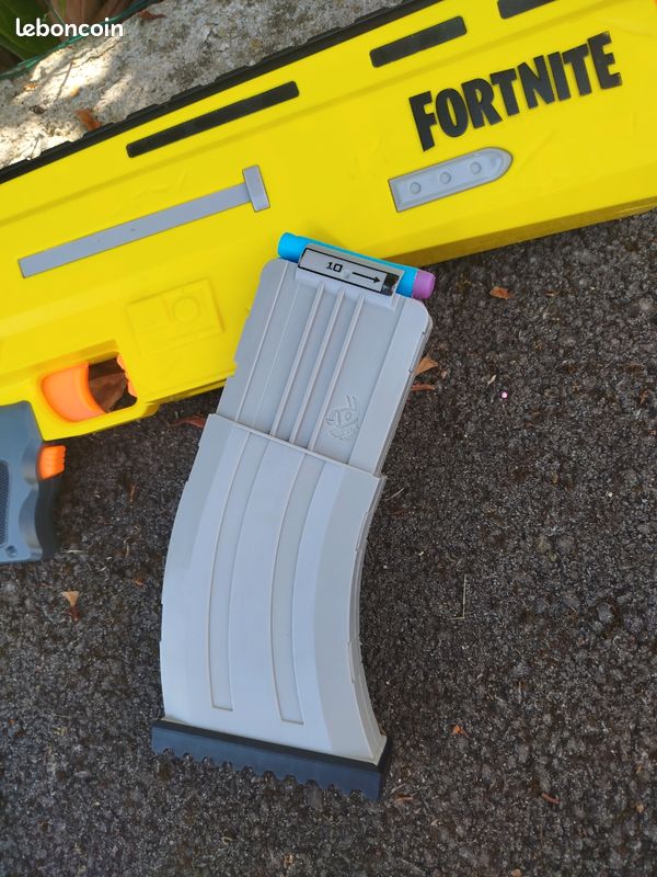 NERF FORTNITE COMPACT SMG et 8 Flechettes Elite Officielles, NEUF EUR NERF FORTNITE COMPACT SMG et 8 Flechettes Elite Officielles, NEUF EUR