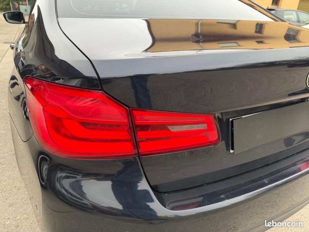 BMW Série 5 G30 520D xDrive 190 ch BVA 8 M Sport Harman Kardon / Toit ouvrant Caméra 360° (image 41)
