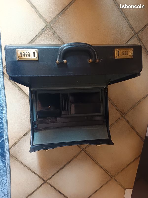 Ancienne Mallette de Médecin / Sacoche Rigide en Cuir Noir – Très Bon État (image 1)