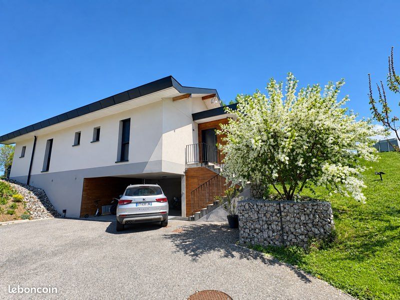 Maison 4 pièces 109 m² · à Fillière · 109 m² · 640 000 €