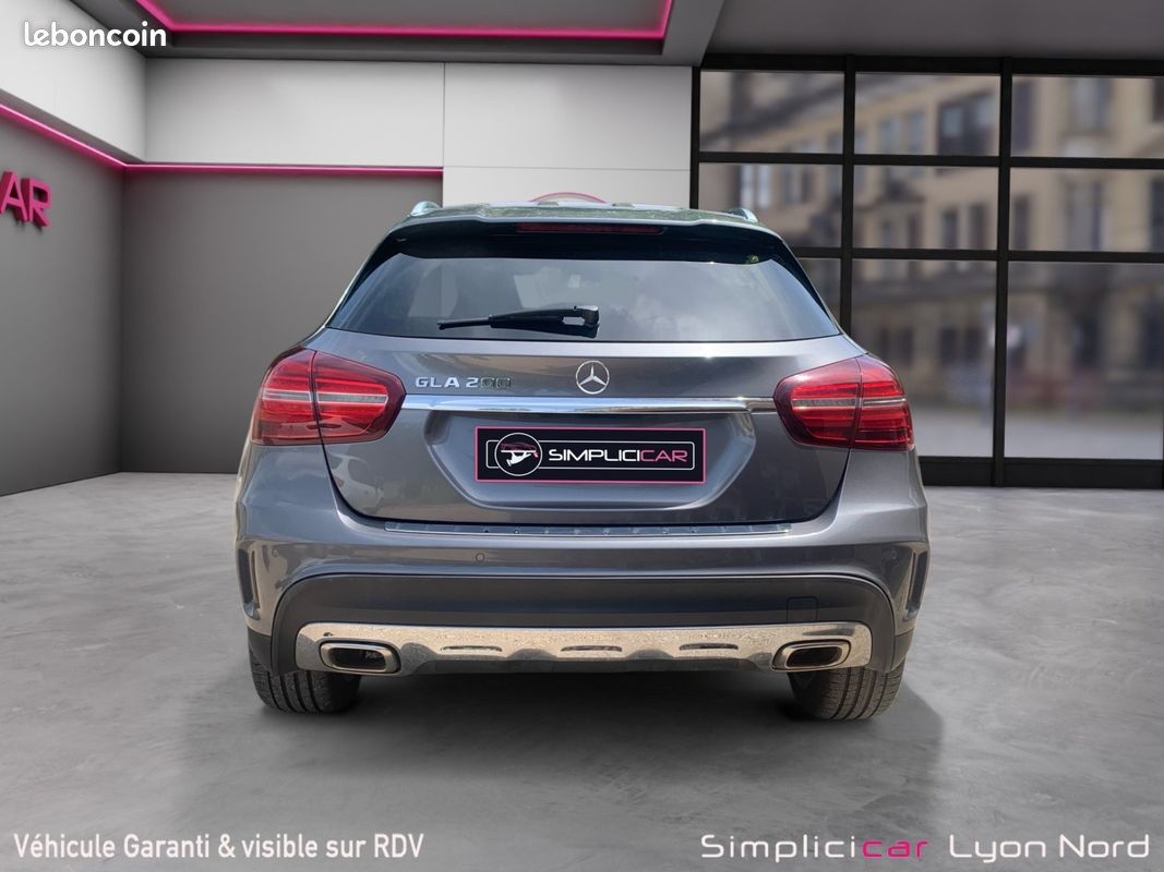 MERCEDES CLASSE GLA 200 SPORT EDITION BA Toit Ouvrant Panoramique caméra de recul carplay siège chauffant 156Ch Garantie 12 mois (image 7)