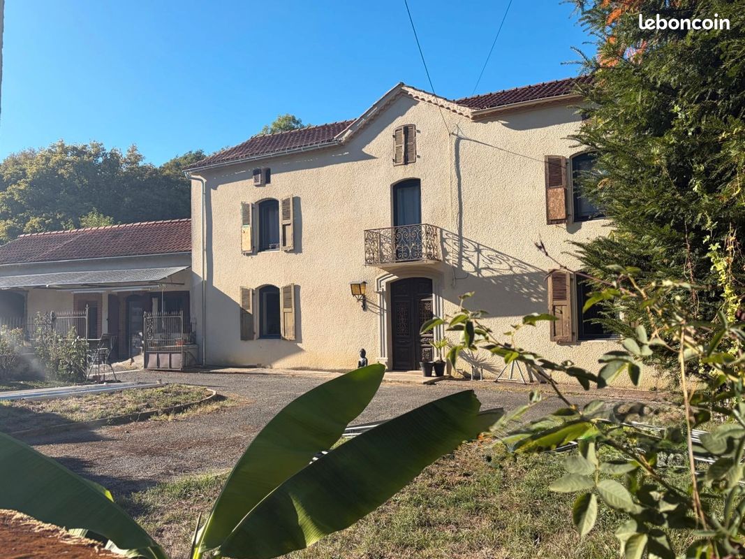 Maison 7 pièces 240 m² · à Hères · 240 m² · 249 000 €