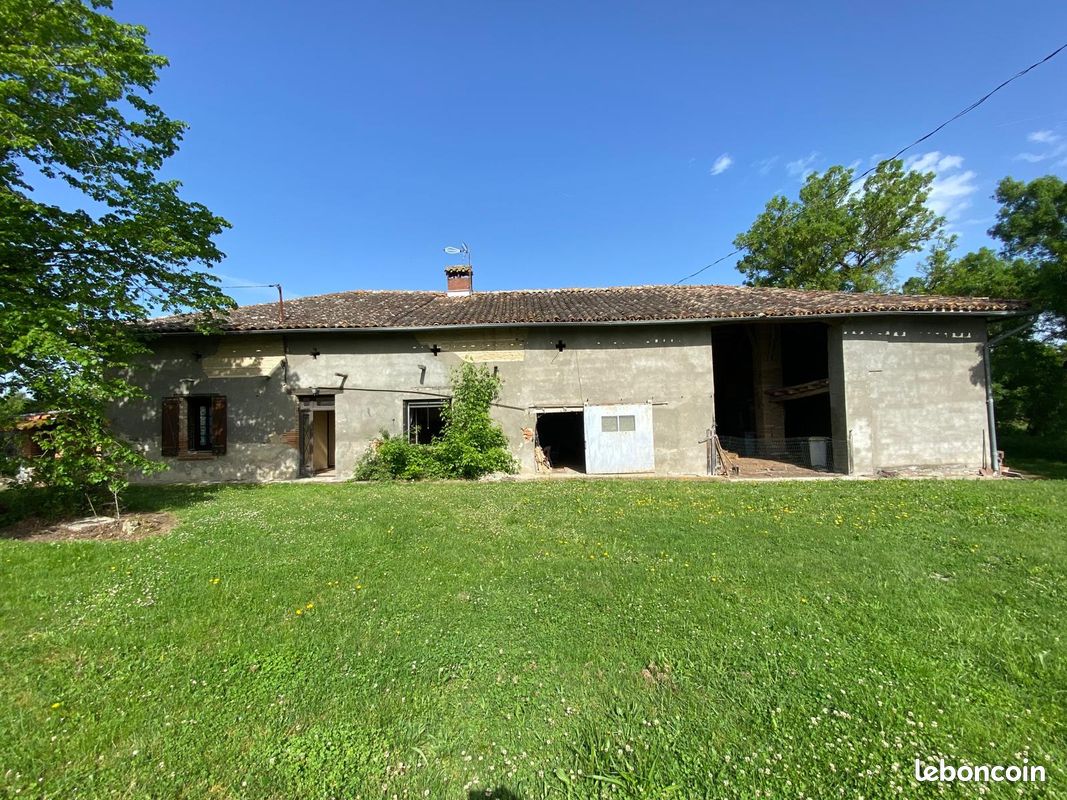 Maison 3 pièces 180 m² · à Nègrepelisse · 180 m² · 160 000 €