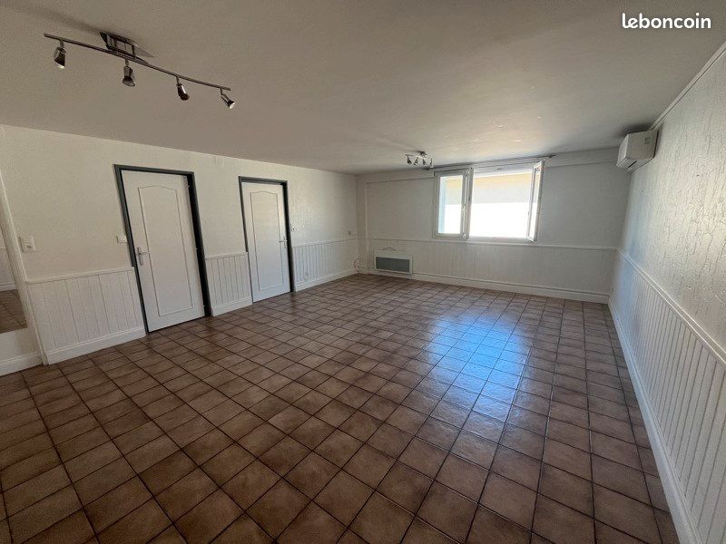 Appartement 3 pièces 86 m² · à Angoulême · 86 m² · 650 €