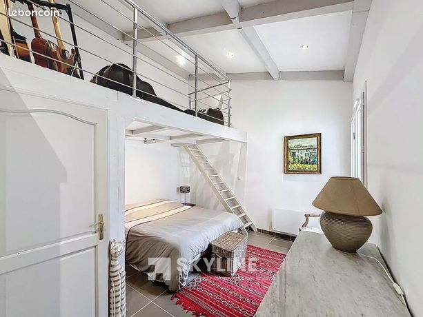 Propriété 9 pièces 197 m² — 5