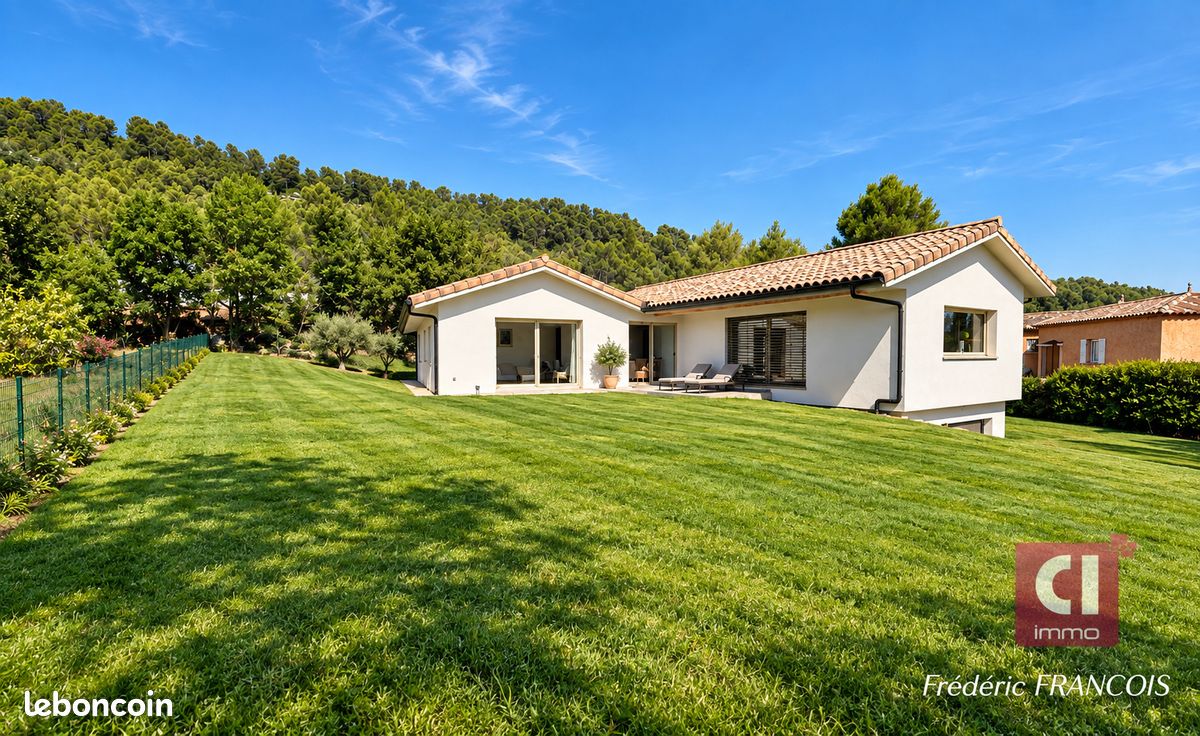 Maison 8 pièces 220 m² · à Camps-la-Source · 220 m² · 999 000 €