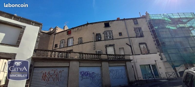 Immeuble 450 m² · à Riom · 450 m² · 350 000 €