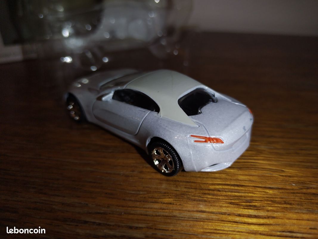 OPO 10 - Voiture 1/43 iScale Compatible avec Audi TT RS Roadster Gris (10531) | Votre wishlist sur OPO 10 - Voiture 1/43 iScale Compatible avec Audi TT RS Roadster Gris (10531) | Votre wishlist sur