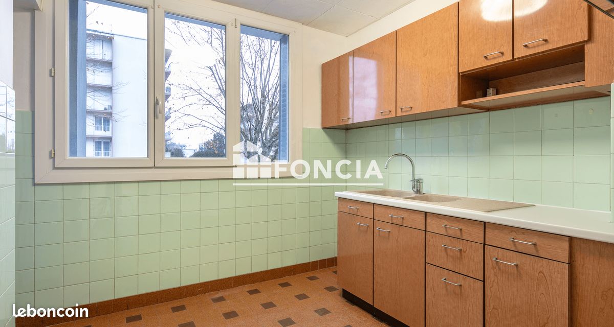 T4 70m2 cave - copropriété ravalée et fermée (image 3)