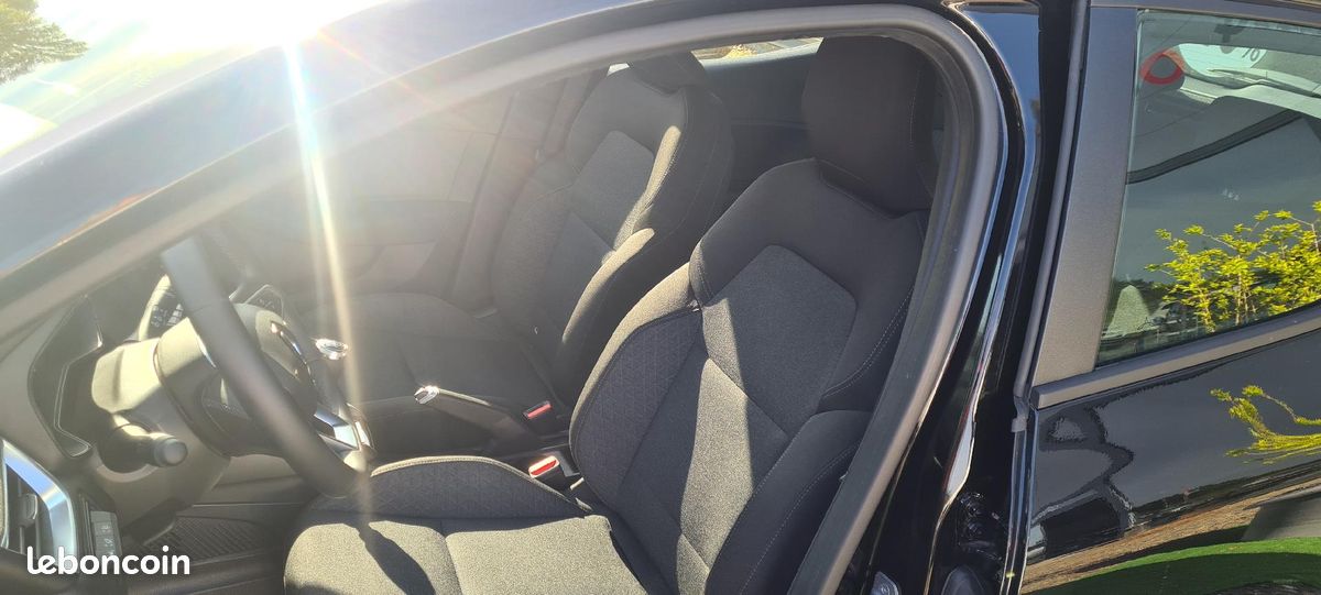RENAULT CLIO V 1.0 TCE 90 EQUILIBRE Garanite 12 mois (image 4)