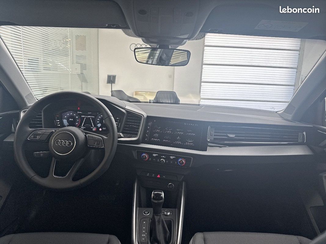 AUDI A1 Sportback 30 TFSI 116 ch S tronic 7 Design (image 23)