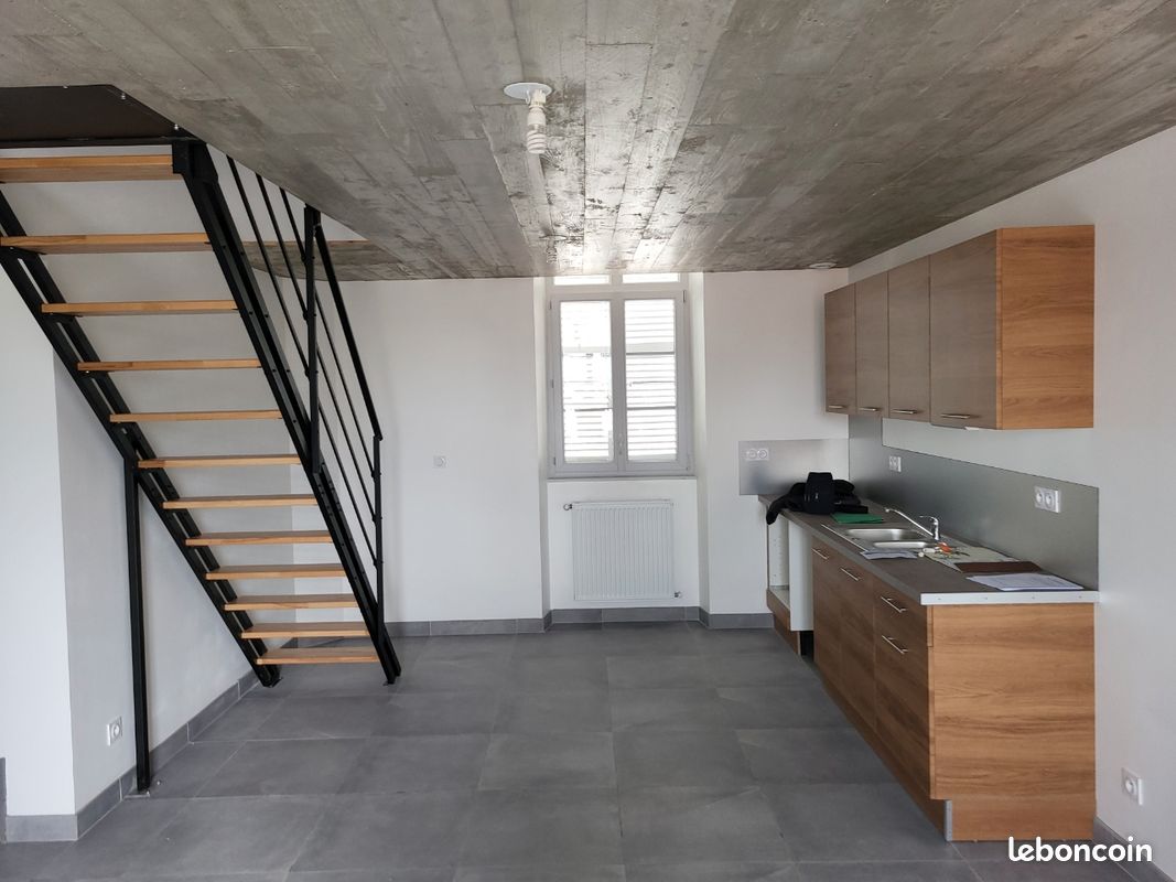 Appartement 5 pièces 83 m² · à Bourg-de-Péage · 83 m² · 860 €