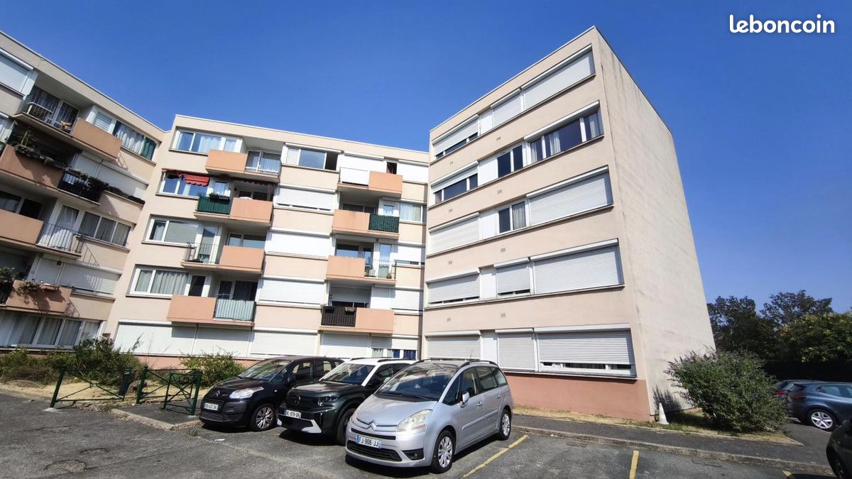 Appartement 4 pièces 79 m² · à Les Mureaux · 79 m² · 169 000 €
