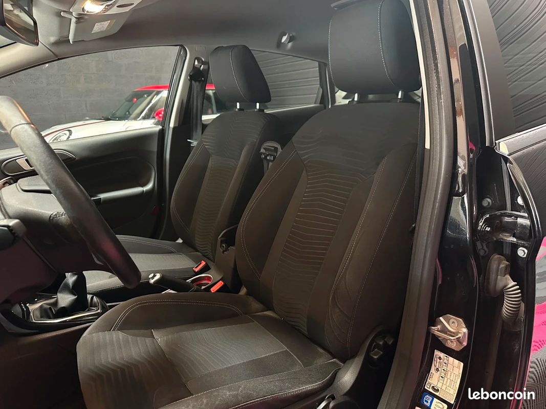 FORD FIESTA 1.5 TDCi 75 S&S Titanium (image 13)