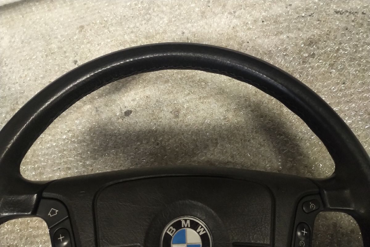 Volant chauffant BMW E38 phase 1 - Équipement auto