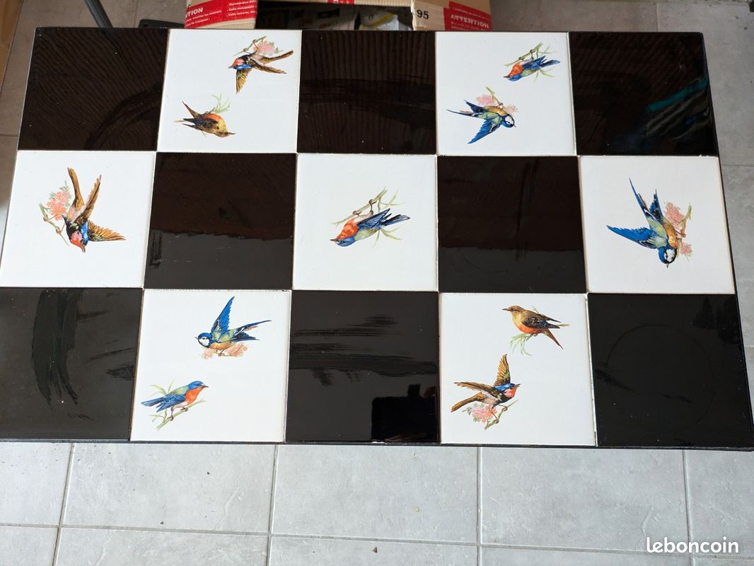 Table basse vintage motifs oiseaux (image 1)