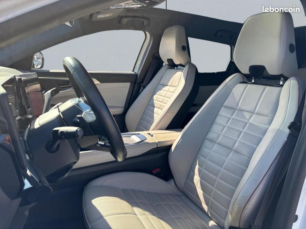Renault Espace VI E-Tech hybrid 200 Iconic (image 10)