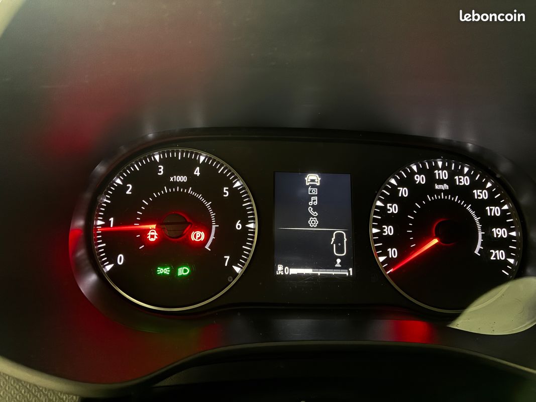 Dacia sandero stepway 1.0 eco-g gpl 100 essential - phares led / clim / bluetooth / regulateur (image 27)