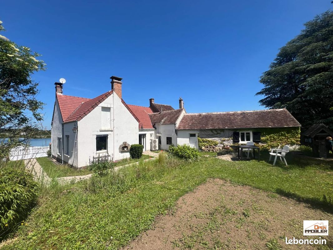 Maison 4 pièces 134 m² · à Châteaumeillant · 134 m² · 189 000 €