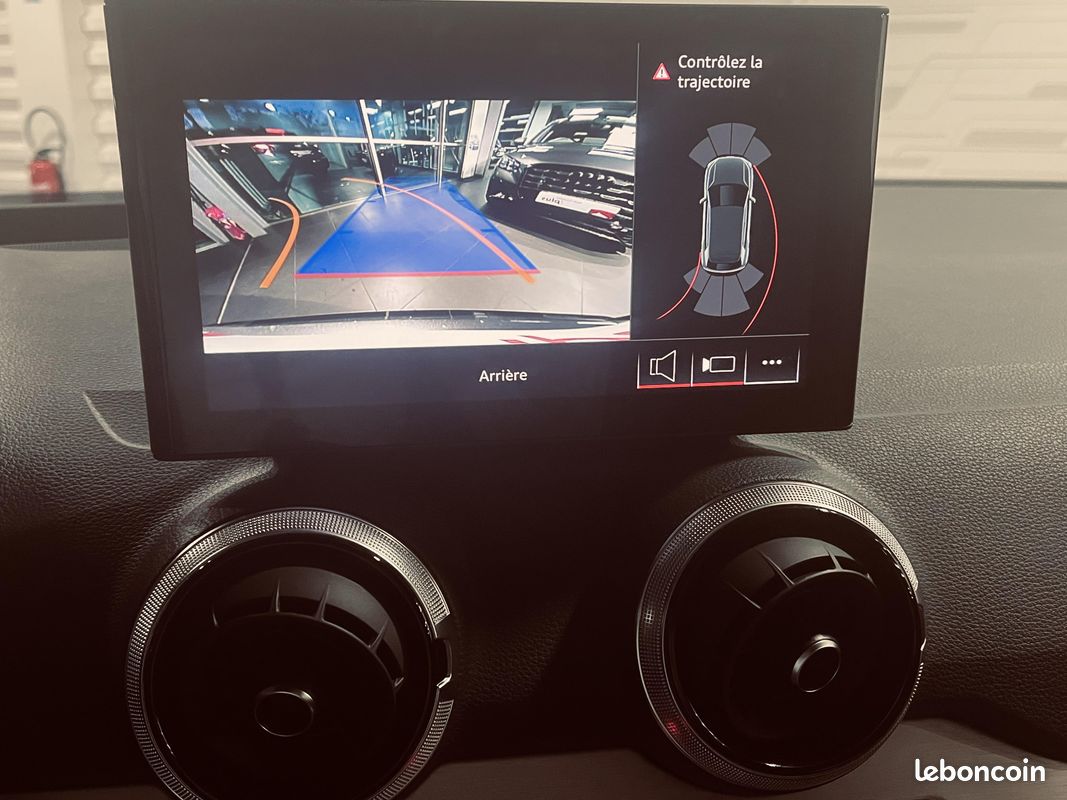 AUDI Q2 35 TFSI 150 S tronic 7 S line (image 17)