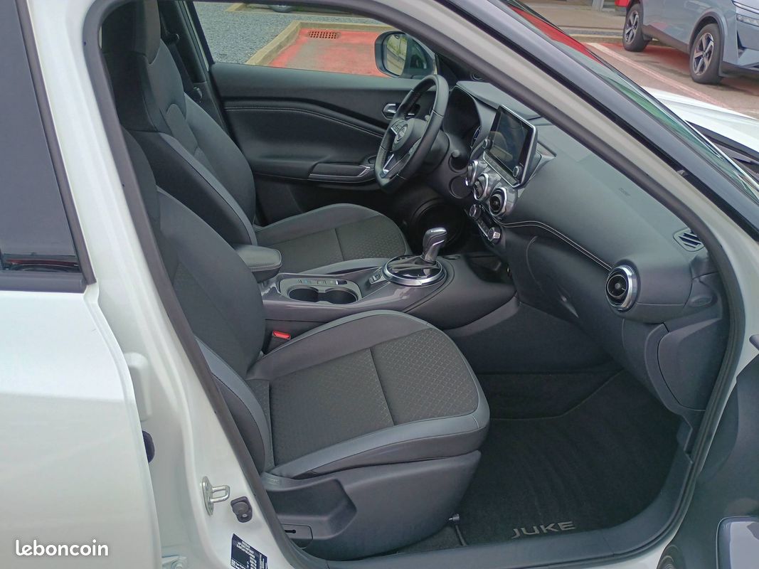 NISSAN Juke HYBRID 143 N-Connecta (image 13)