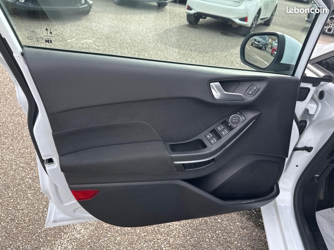 Ford Fiesta 1.0 ECOBOOST - 125 BV DCT S&S TITANIUM (image 19)