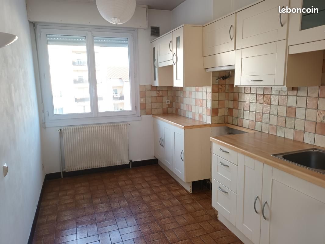 Appartement 4 pièces 75 m² · à Villeurbanne · 75 m² · 1 169 €/mois