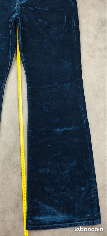 Pantalon Levi's 509 En Velours - Coupe Ample, Couleur Beige/chamois, Taille W32 L34, Neuf Avec étiquettes