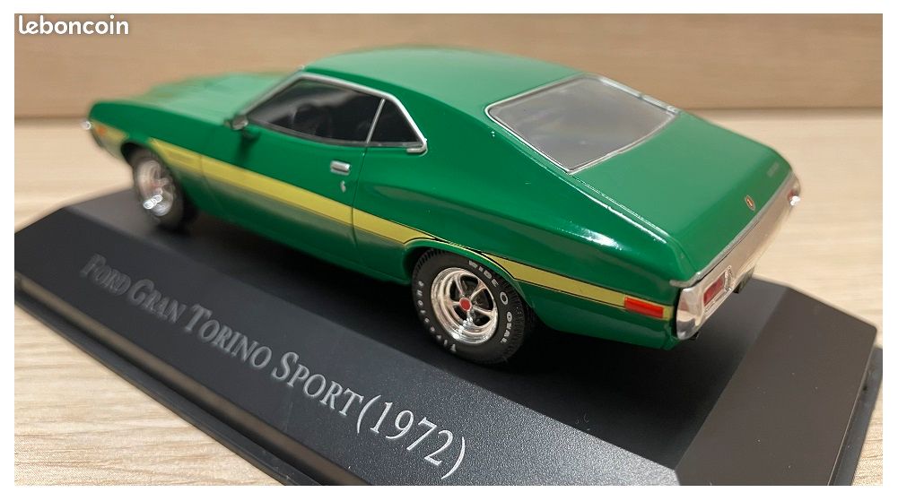 MINIATURE VOITURE FORD Gran Torino Film Starsky et Hutch auto 1:24