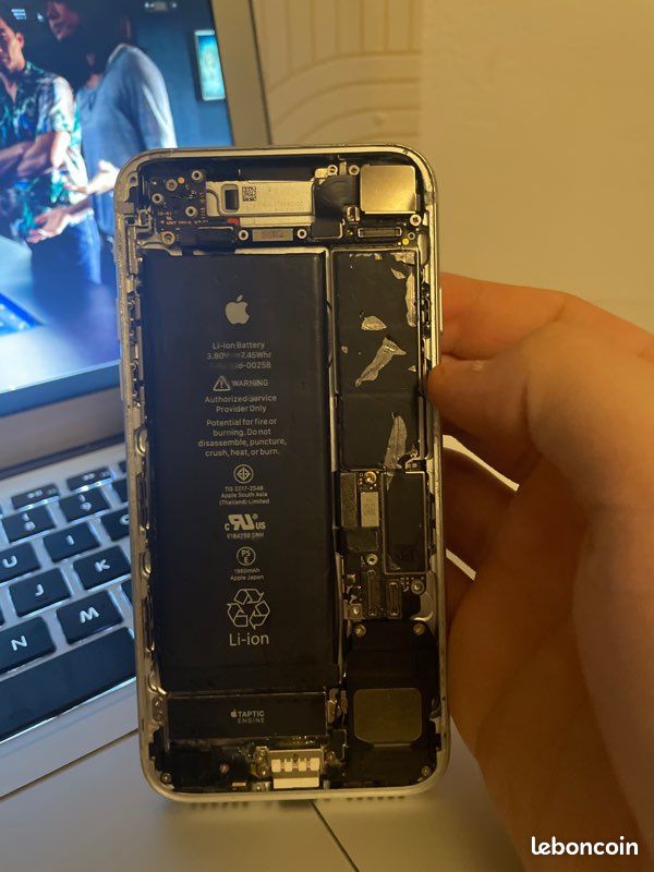 IPhone 7 gris pour pièces (image 2)