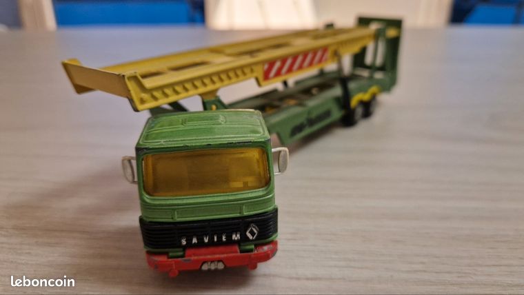 Camion Miniature Majorette SAVIEM Chambourcy Vintage - Échelle 1:55, Démontable, Occasion