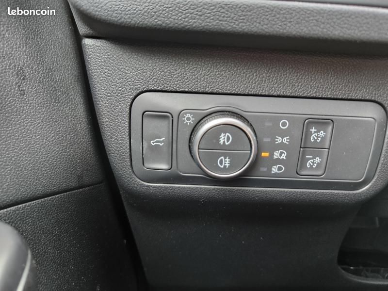 Ford Kuga 2.5 Duratec 183ch Hybrid Active X Powershift i-AWD (image 27)