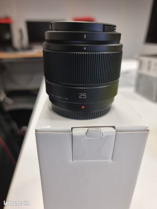 Objectif Panasonic Lumix G 25mm f/1.7 noir (image 1)