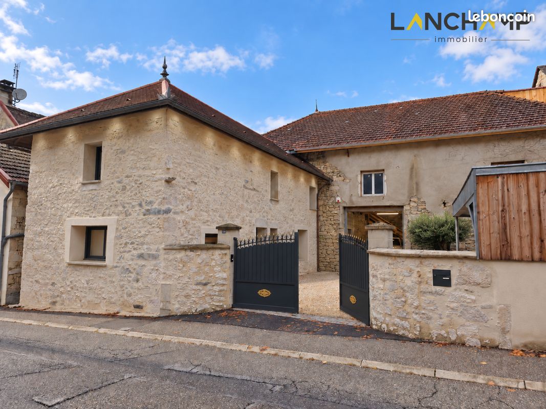 Maison 8 pièces 167 m² · à Belley · 167 m² · 495 000 €