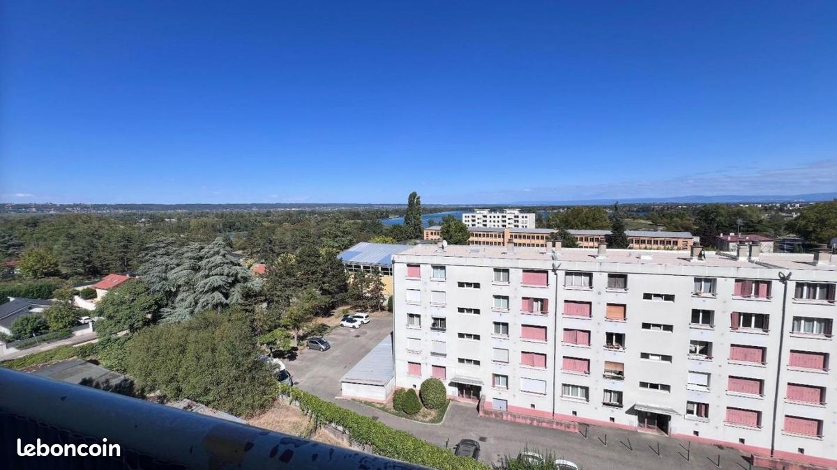 Appartement 3 pièces 56 m² · à Décines-Charpieu · 56 m² · 105 000 €