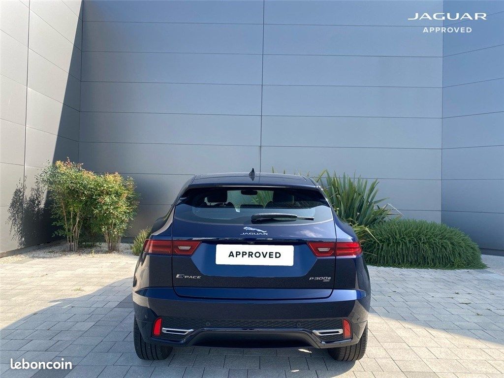 Jaguar E-PACE P-300E CH PHEV AWD BVA R-Dynamic SE (image 7)