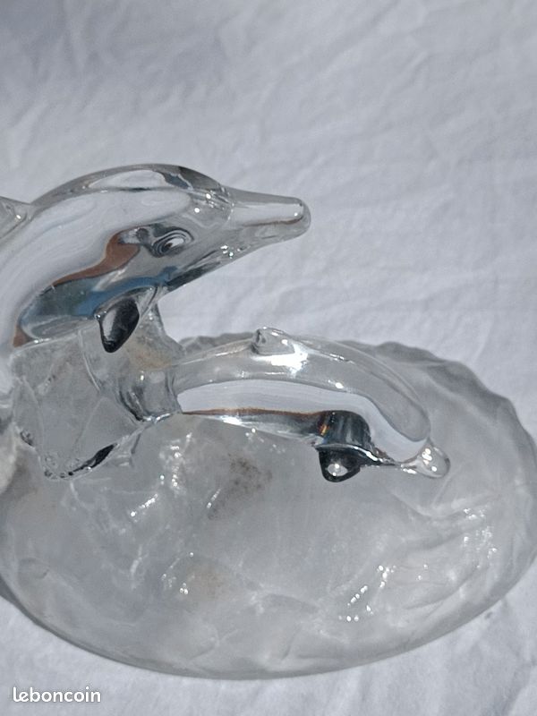 Belle sculpture de dauphin en Cristal d'Arques. Excellent état, soigneusement inspecté. - France