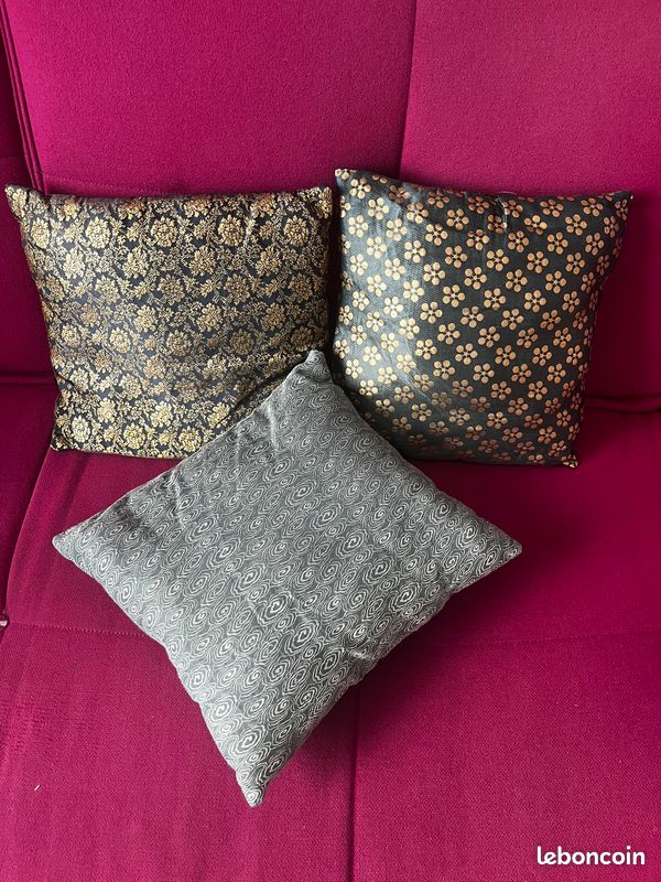 Coussin en tissu japonais (image 1)