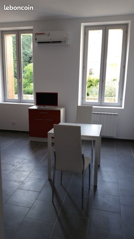 Appartement 1 pièce 31 m² · à Orange · 31 m² · 530 €