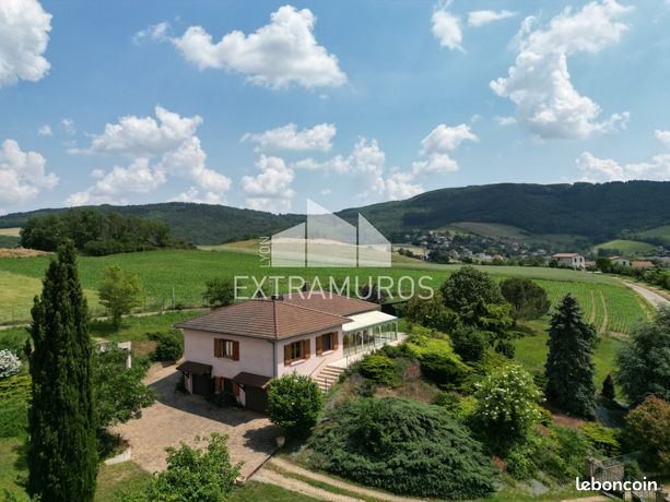 Maison 8 pièces 205 m²