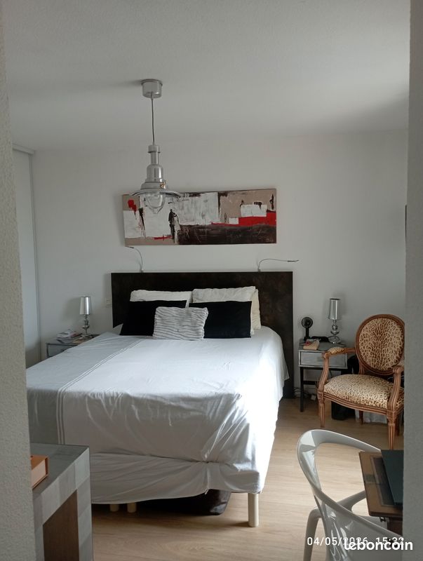 Local commercial 2 pièces 54 m² · à Bordeaux · 54 m² · 230 000 €