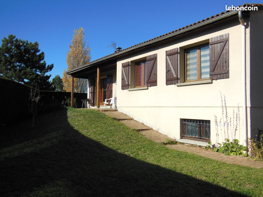 Maison 4 pièces 90 m² · à Cournon-d'Auvergne · 90 m² · 1 090 €