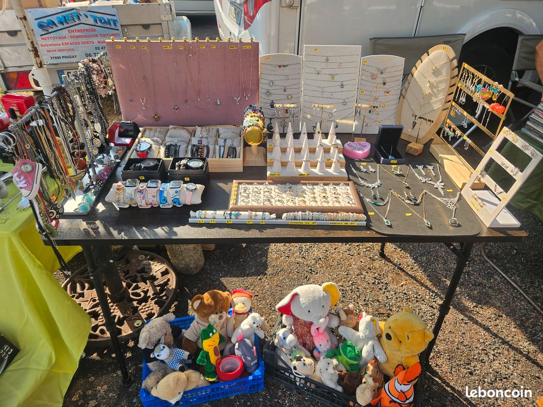 Lot Complet Bijoux Neufs + Stock + Présentoirs & Miroir – Bagues, Colliers, Bracelets, Montres, Parures, Fantaisie – Idéal Revente / Brocante / E-commerce / Marché / Foire / Salon (image 16)