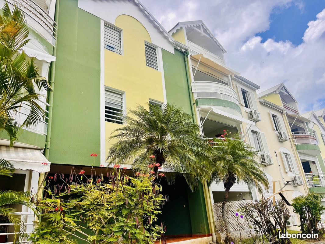 Appartement 4 pièces 105 m² · à Baie-Mahault · 105 m² · 328 000 €