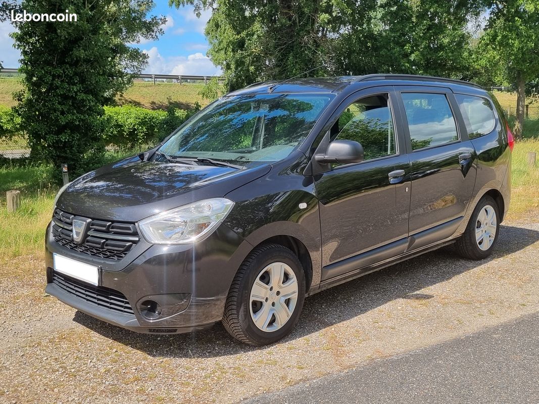 Dacia LODGY 1.2 TCE 115 SILVER LINE 7 PLACES (image 1)