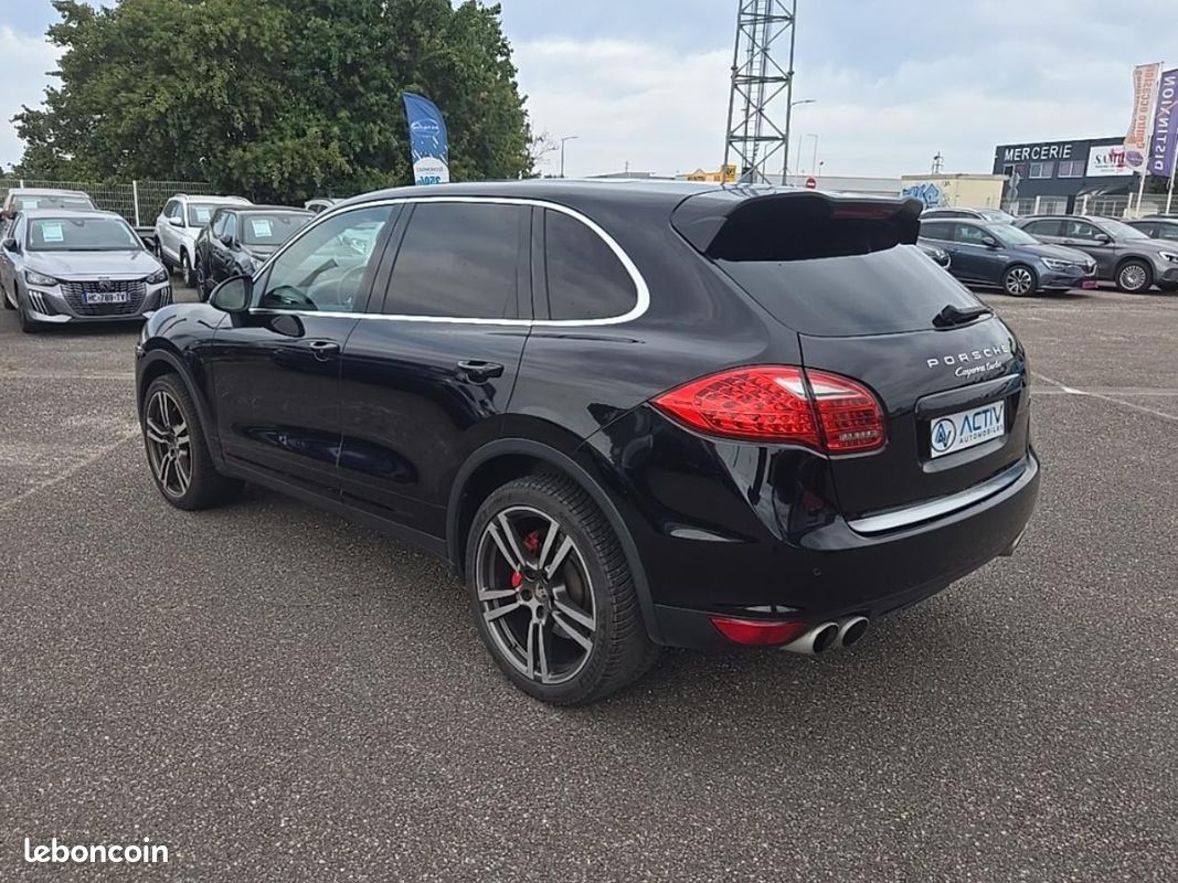 PORSCHE CAYENNE (958) turbo (image 7)