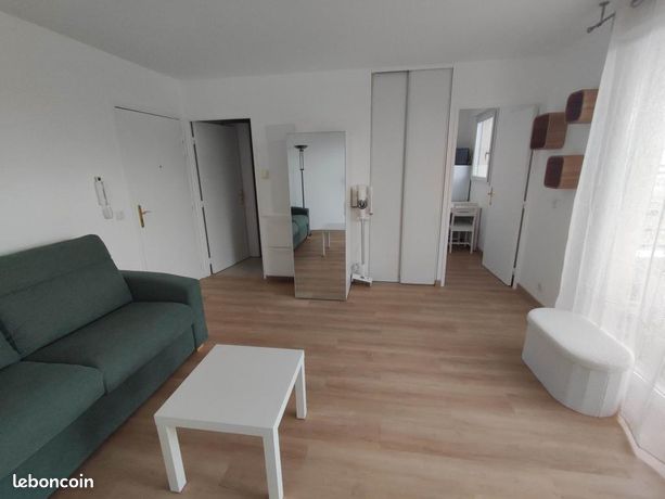 Studio 1 pièce 27 m²